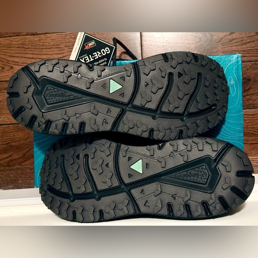 Brooks Men's Black Gore-Tex Athletic Shoes - DIVIDE 5 GTX - Size 10 - Picture 4 of 4